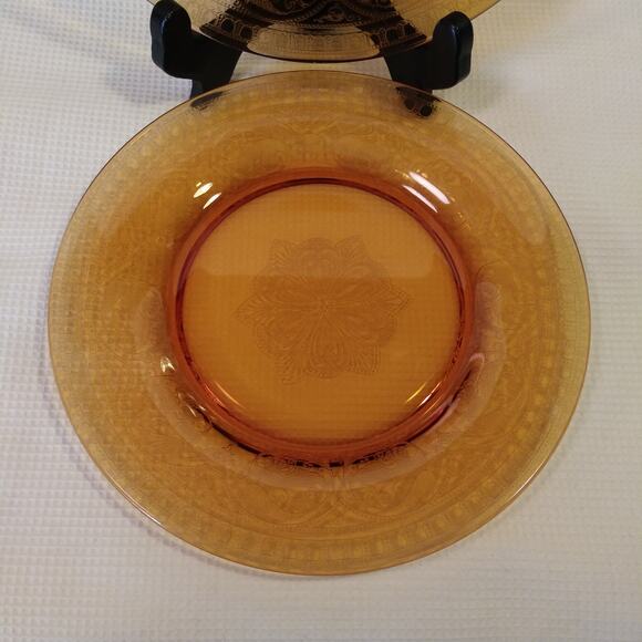 SALE 9 Cambridge Depression Era Etched Amber Salad Plates - Picture 2 of 14